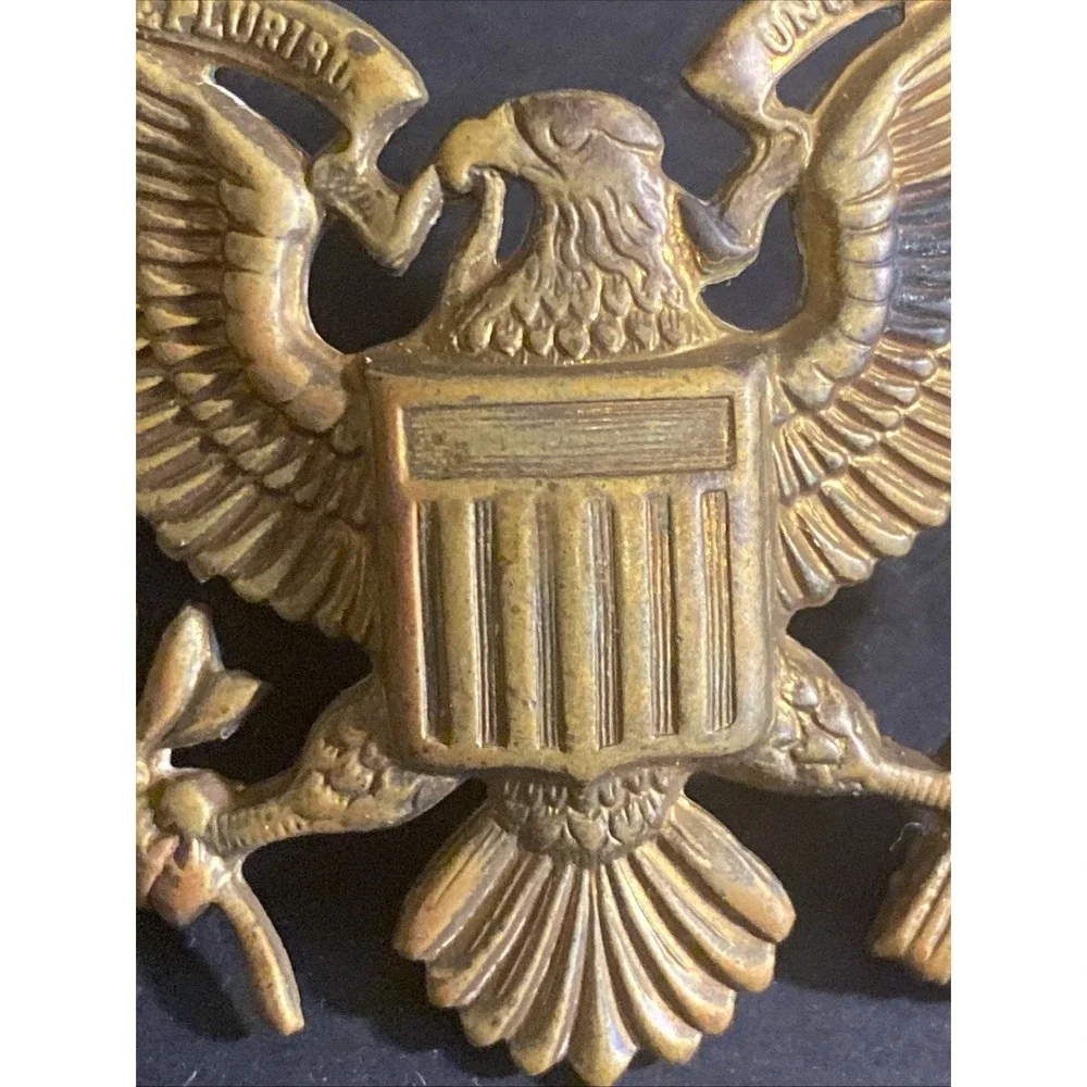 WWII US Army ROTC Service Visor Hat Badge Emblem C.L.I. Screw Back Original Rare